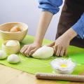 Pure silicone dough kneading mat with scale